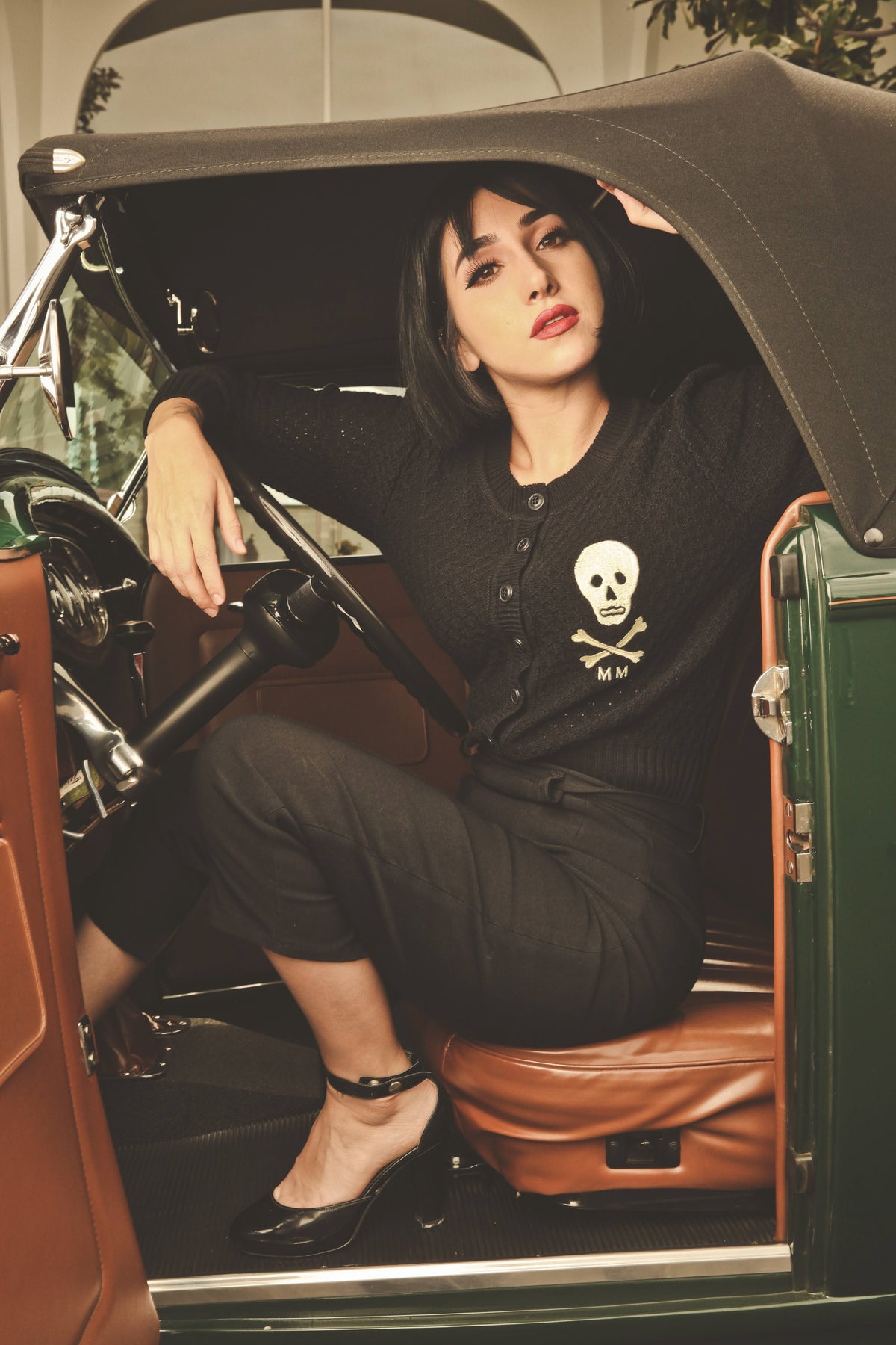 MM Skull Cropped Cardigan in Black