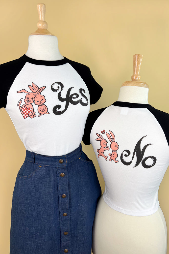 Yes or No Raglan Cropped Baby tee in White/Black