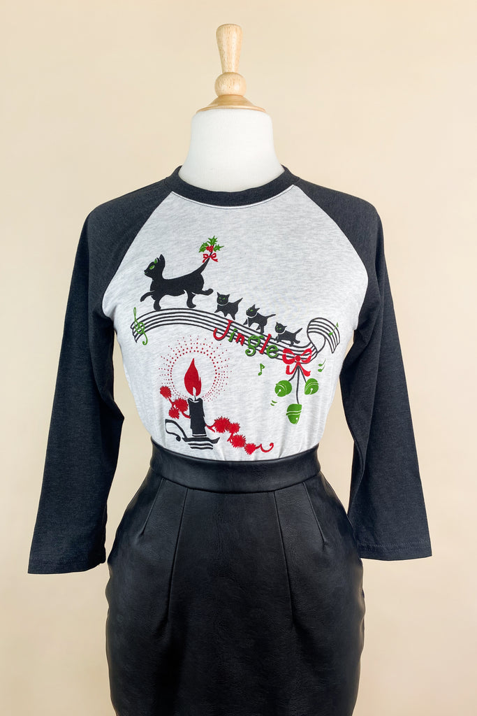 Jingle Cats Raglan T-shirt in Heather white/ Vintage Black in Unisex body